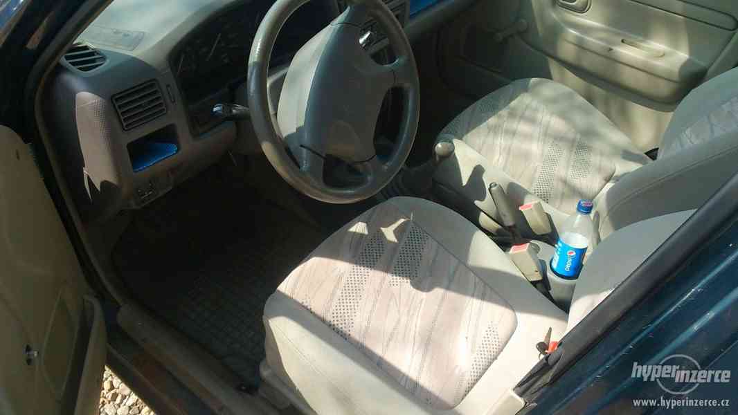 Mazda Demio 1.3i 16V, r.v 1999 - foto 7