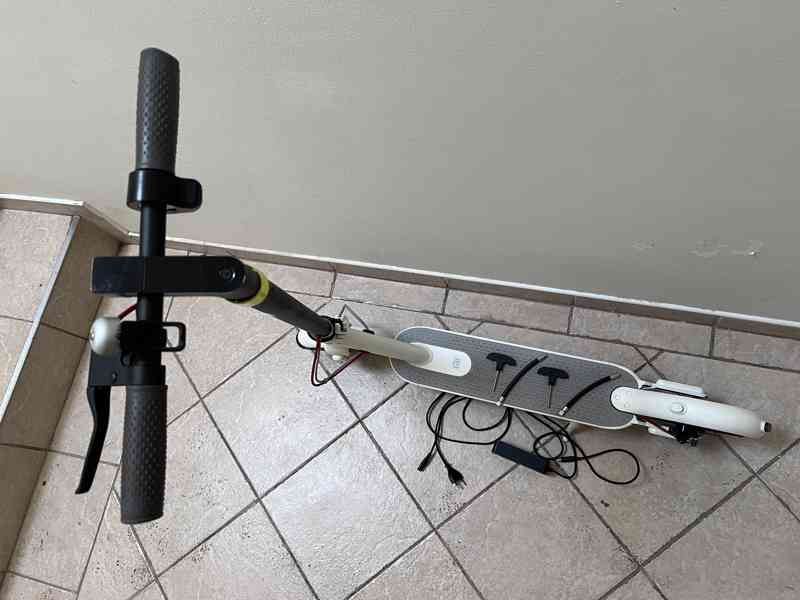 Elektrická koloběžka Xiaomi Mi - foto 3