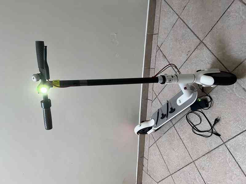 Elektrická koloběžka Xiaomi Mi - foto 7