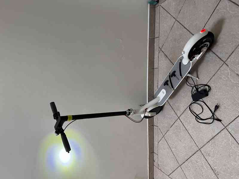 Elektrická koloběžka Xiaomi Mi - foto 8