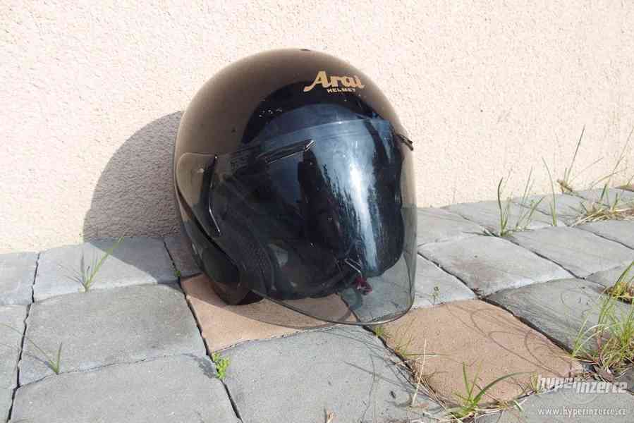 Helma značky ARAI - foto 2
