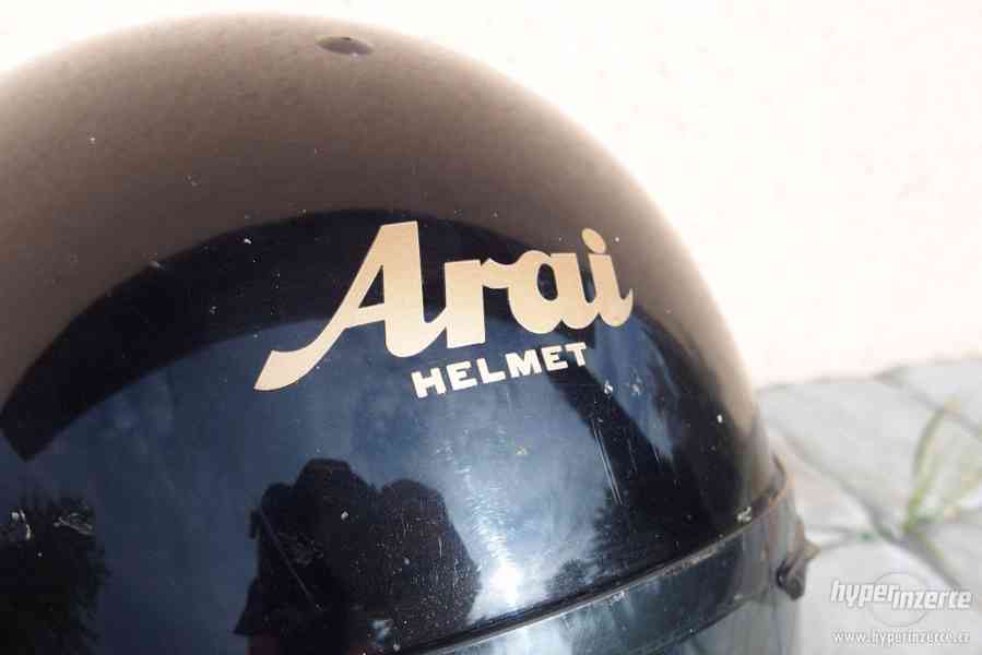 Helma značky ARAI - foto 3