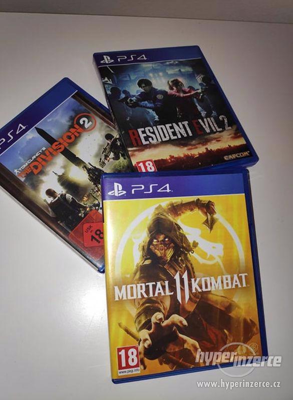 PS4 Mortal Kombat 11, Resident Evil 2, The Division 2 NOVÉ - foto 1