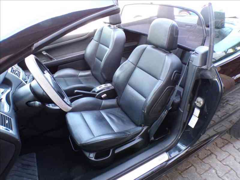 Peugeot 307 CC 2,0i 16V - foto 10