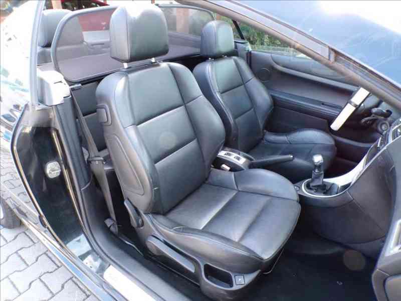 Peugeot 307 CC 2,0i 16V - foto 14