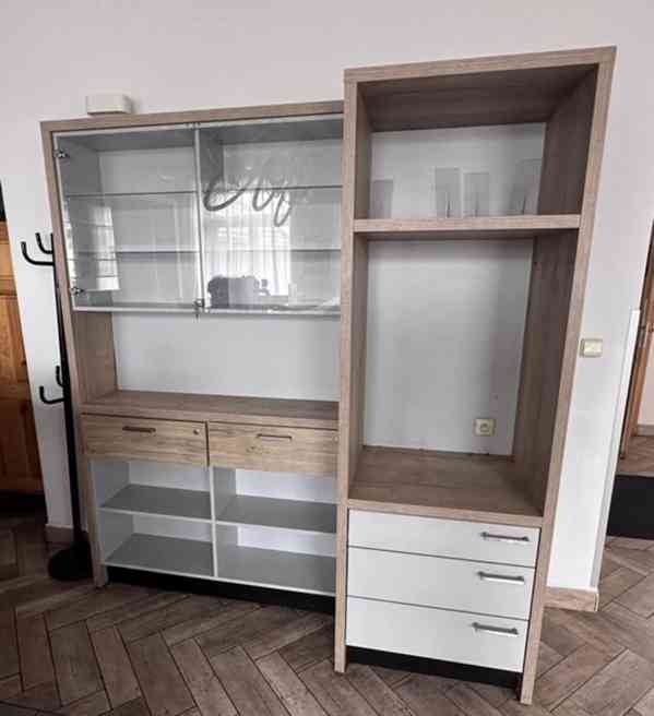 Nábytek z restaurace - foto 4