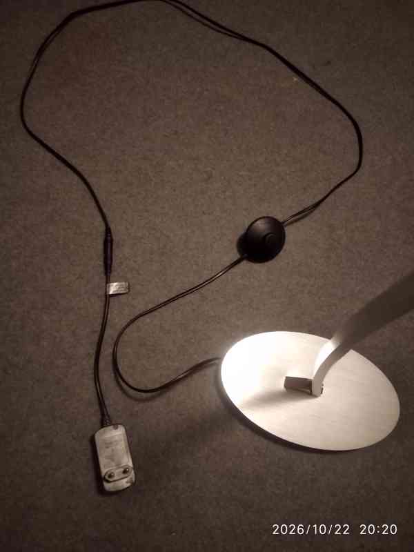 Moderní stojací oblouková LED lampa broušený hliník  - foto 5