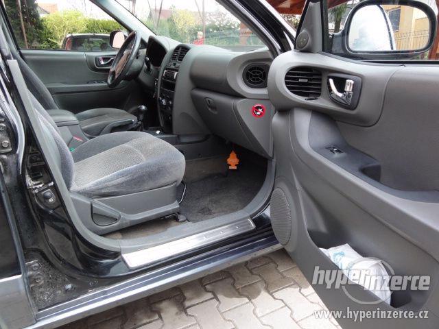 Prodám HYUNDAI SANTA FE 2,4i.SLEVA 10000,-Kč - foto 11
