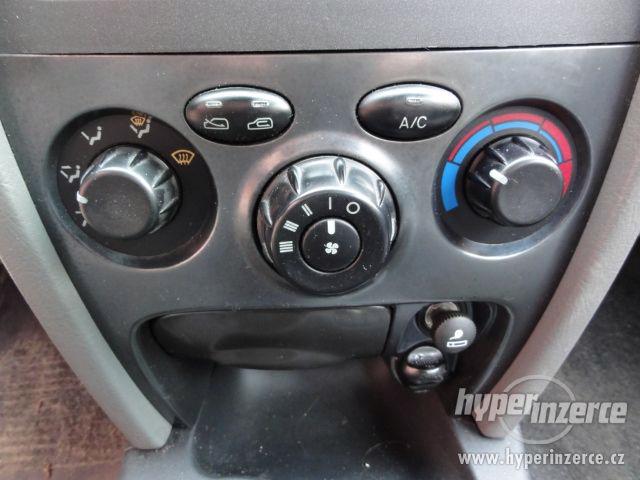Prodám HYUNDAI SANTA FE 2,4i.SLEVA 10000,-Kč - foto 14