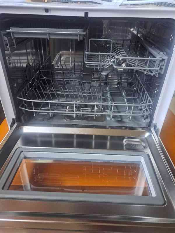 myčka na nádobí - foto 4