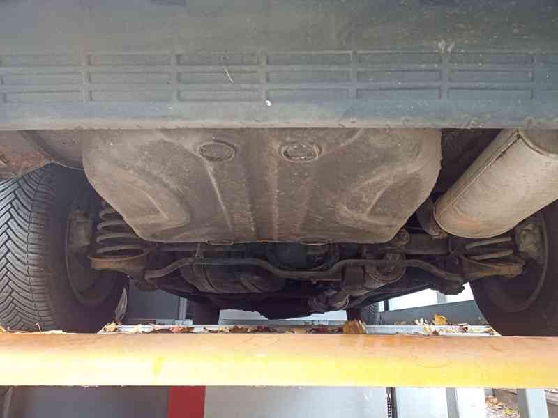 VOLVO 760 GLE 2.8l V6 - foto 8