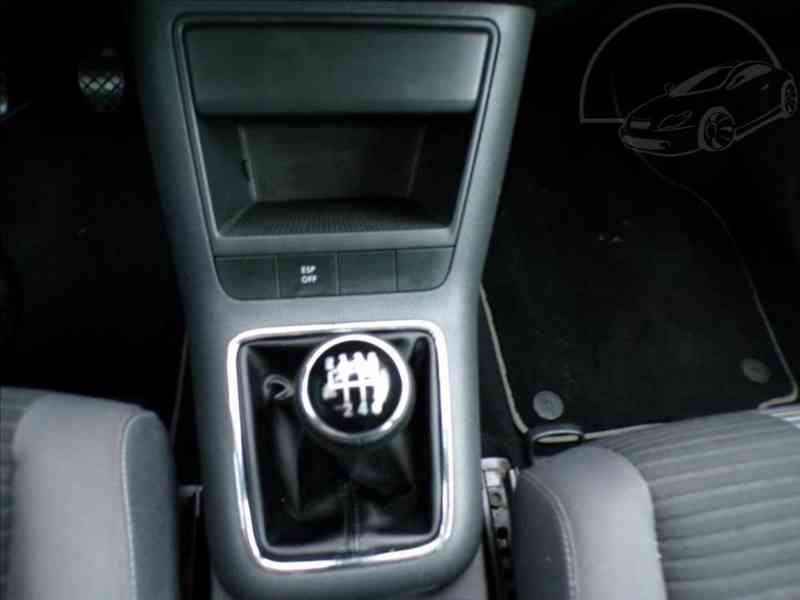 Volkswagen Golf Plus 1,4 TSI - foto 8