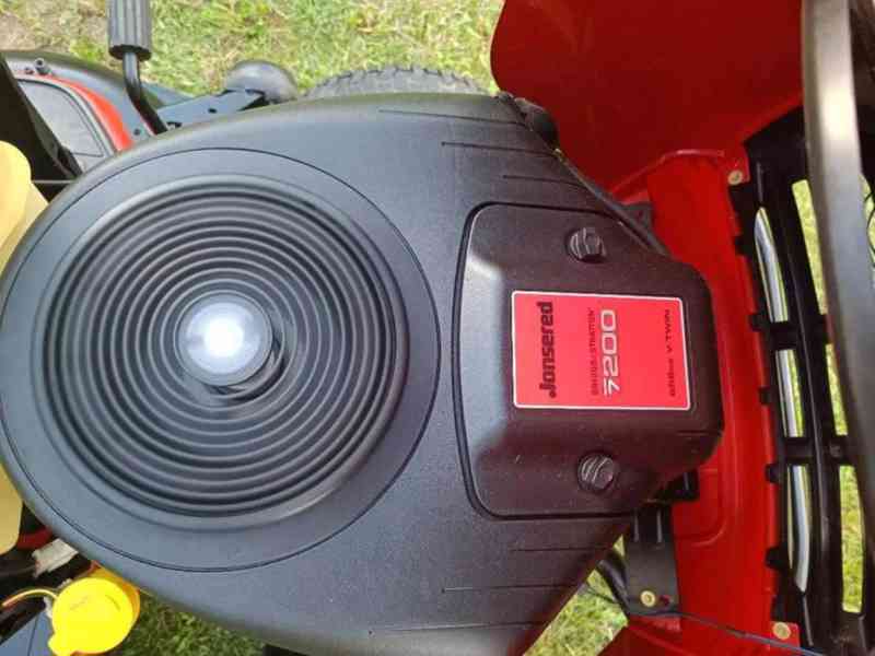 Kosacky traktory Husqvarna 20 hp V2 - foto 3