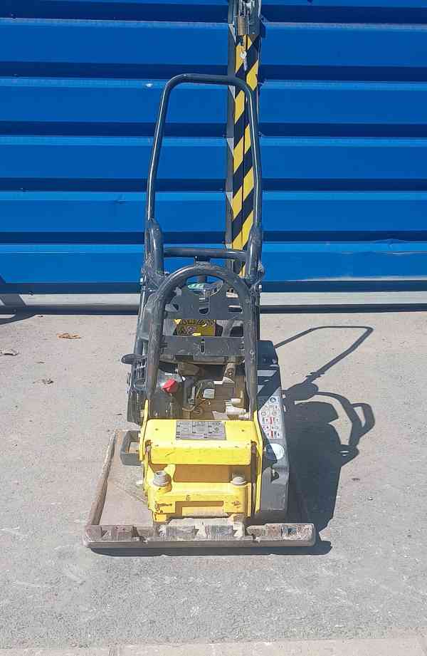 Vibrační deska Bomag BVP 18/45  - foto 2