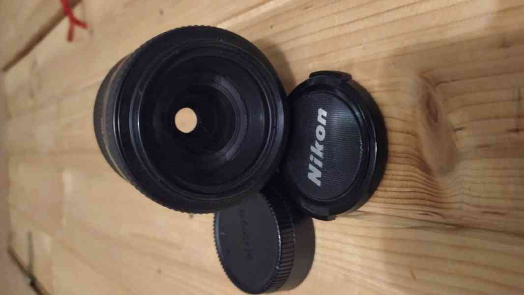Nikon AF Nikkor 35-105mm 1:3.5-4.5 D - foto 2
