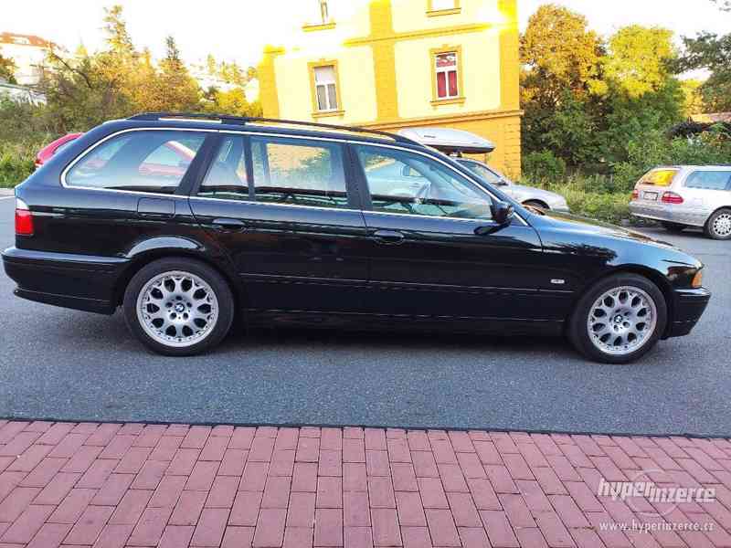 Bmw e39 520i 125kw manuál touring - foto 2