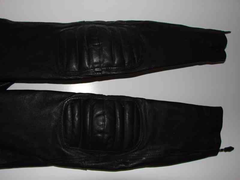 Motopřilby na skútr nebo motorku/čtyřkolku, Motobunda, Gatě - foto 29