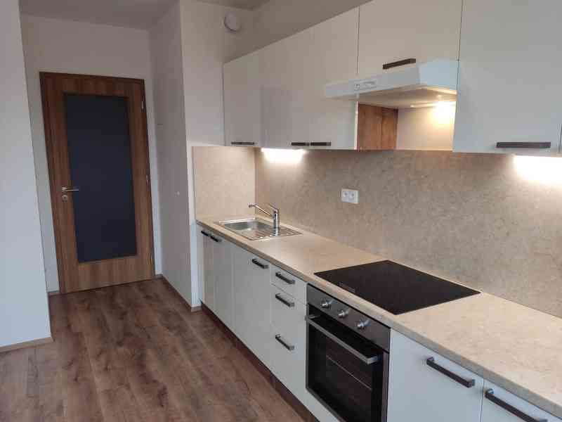 Podnájem 1+kk, 40m2+sklep (LBC - Františkov, ul. Švermova) - foto 2