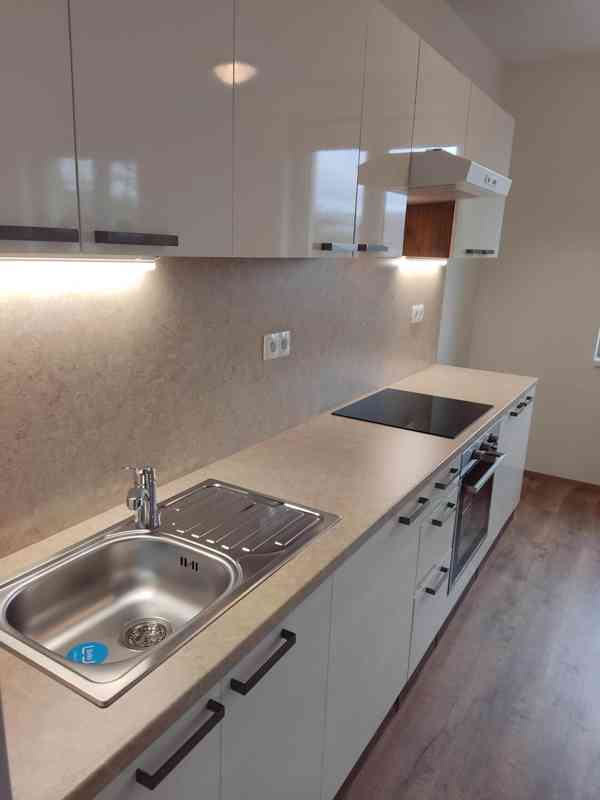 Podnájem 1+kk, 40m2+sklep (LBC - Františkov, ul. Švermova) - foto 3