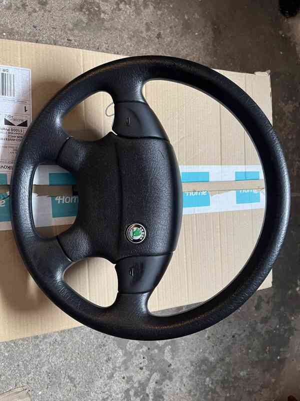 Čtyřramenný volant Škoda FELICIA - foto 2