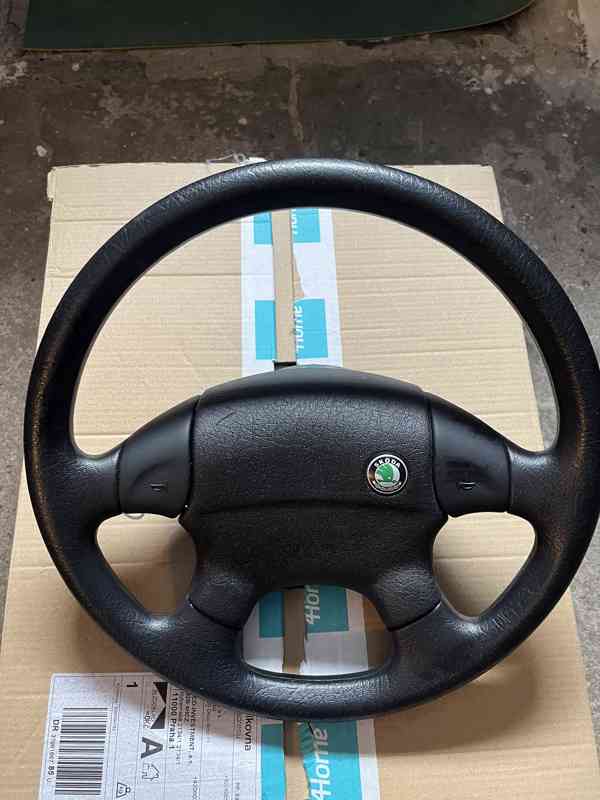 Čtyřramenný volant Škoda FELICIA - foto 3