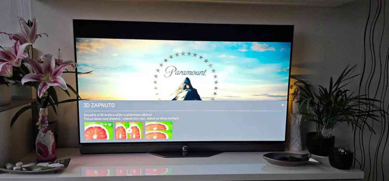 LG OLED55E6V smart TV 3D 4K + archiv 3D filmů 139 cm (55" - foto 4