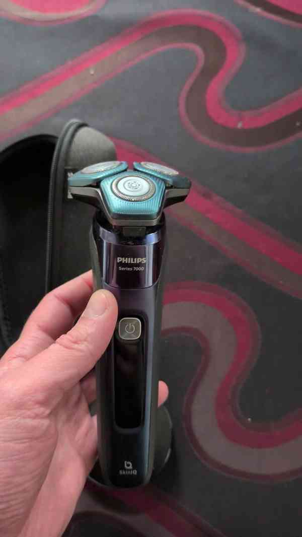 Holicí strojek Philips Series 7000 S7786 - foto 5