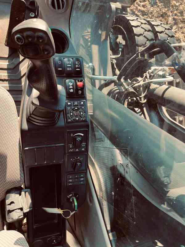 Kolové rypadlo Volvo EW180E (Možnost leasingu) - foto 10