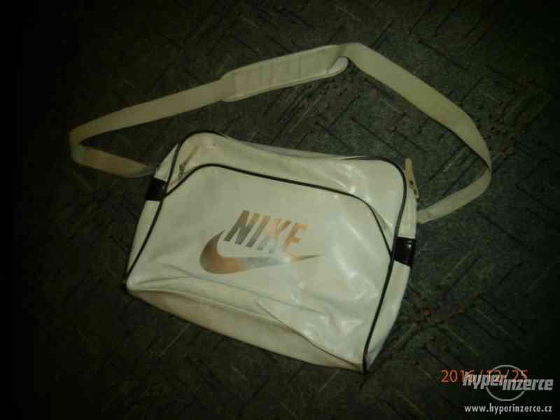 Taška Nike (světlá) - foto 1