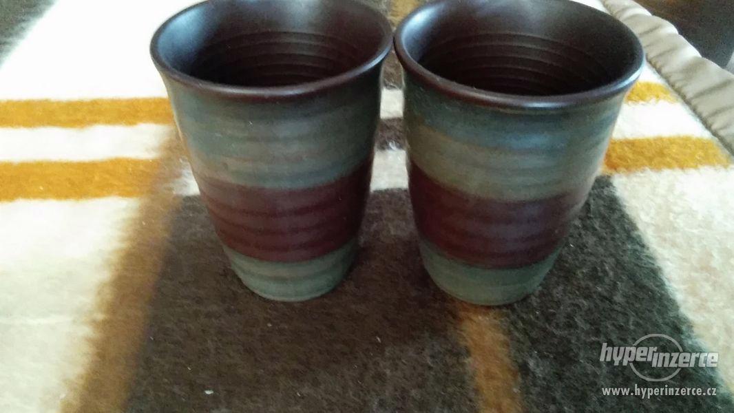Staré dva keramické poháry - foto 6