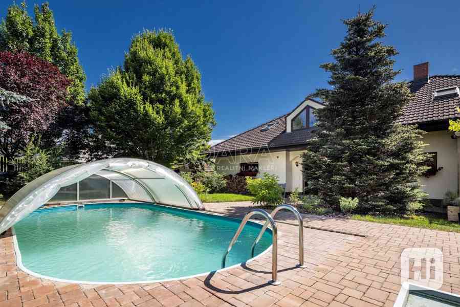 Na prodej rodinný dům s bazénem a velkou zahradou, 278m2, pozemek 2081m2, ul.Lomená, Sulice-Nechánic - foto 30