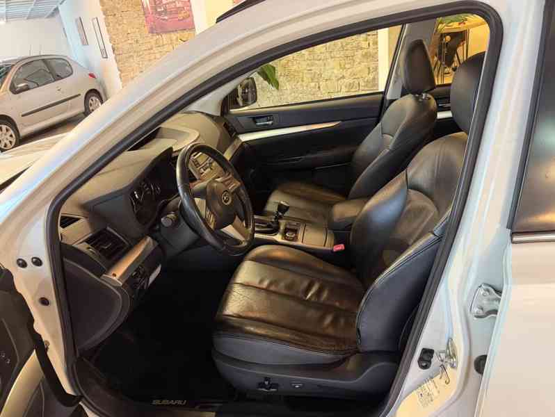 Subaru Outback 2,5i 4x4 benzín/LPG 123kw - foto 7