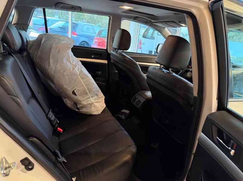 Subaru Outback 2,5i 4x4 benzín/LPG 123kw - foto 11