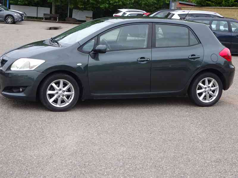 Toyota Auris 1.6 VVTi r.v.2007 (91 kw) Koupeno v ČR - foto 3