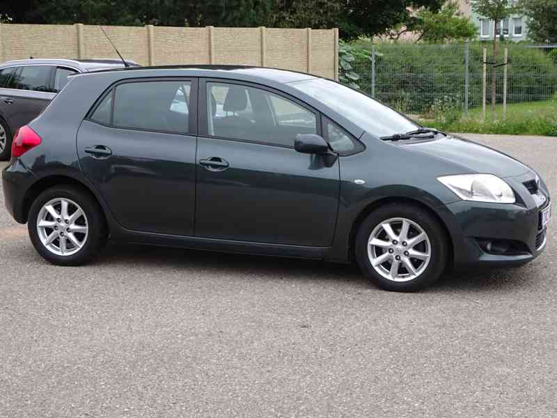 Toyota Auris 1.6 VVTi r.v.2007 (91 kw) Koupeno v ČR - foto 2