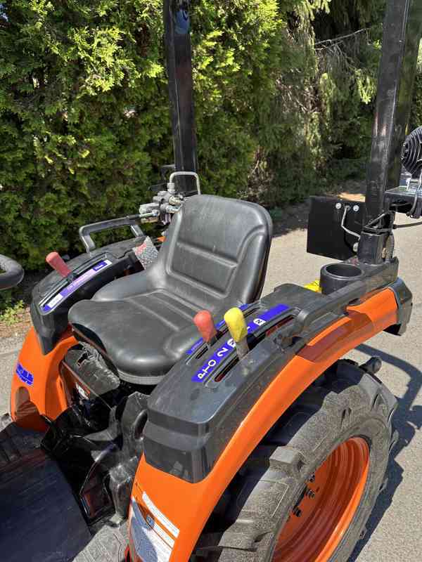 Traktor s čelním nakladačem crona CR254, na SPZ - foto 3