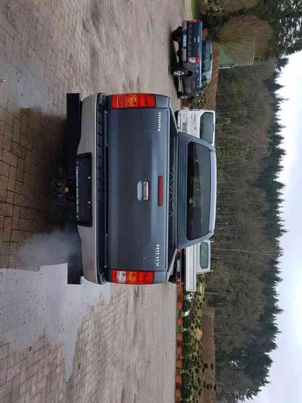 Toyota Hilux 3,0 D4D Executive 126kw - foto 6