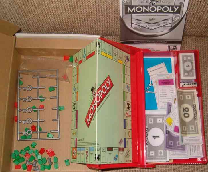 Společenské hry pro celou rodinu. Různé druhy. Velký výběr - foto 20