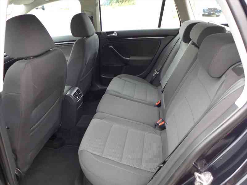 Volkswagen Golf 1,2 TSI DIGI AC, PDC, SERVIS - foto 6