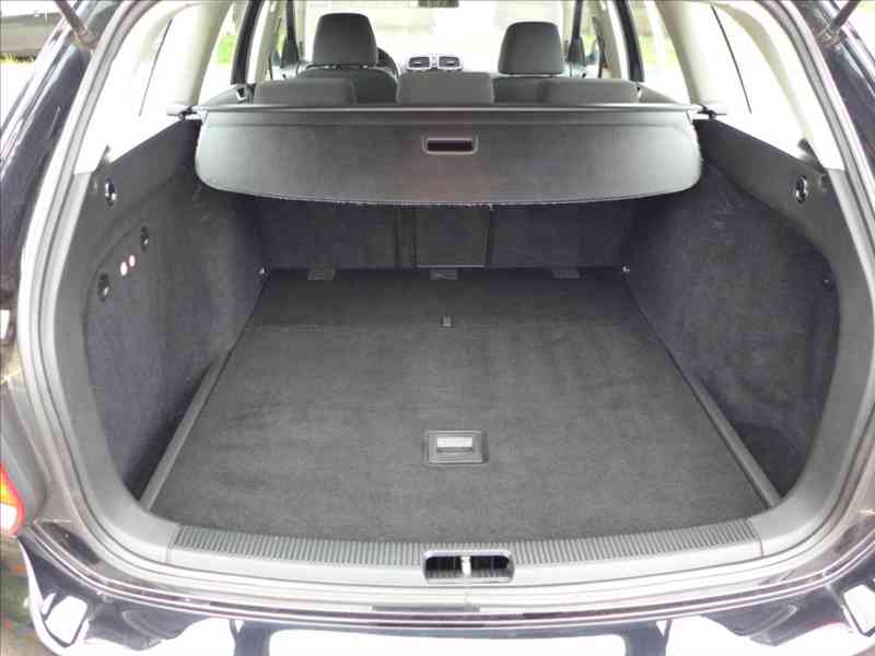 Volkswagen Golf 1,2 TSI DIGI AC, PDC, SERVIS - foto 8