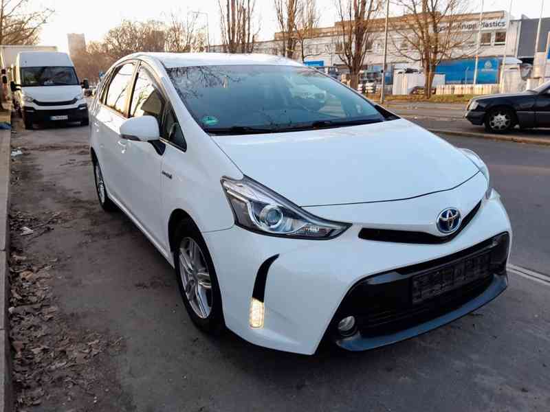 Toyota Prius+ 7míst 1maj. hybrid 100kw - foto 14