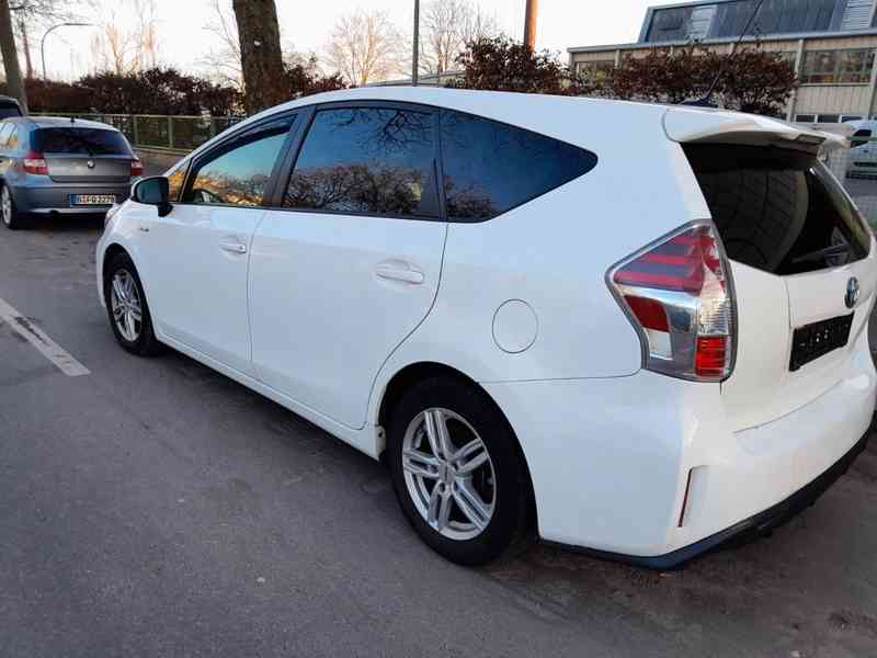 Toyota Prius+ 7míst 1maj. hybrid 100kw - foto 12