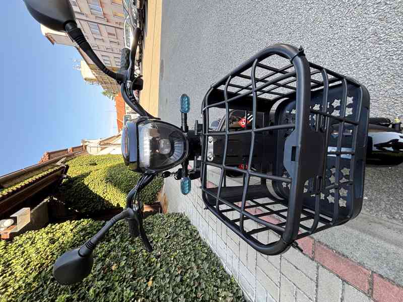 Elektrický skútr – nový, 350W, 48V/12Ah, LCD displej, osvětl - foto 4