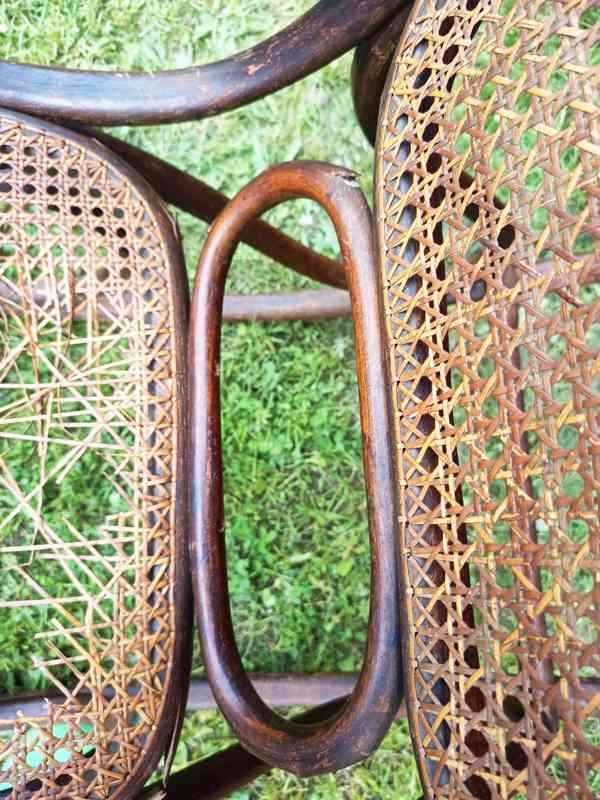 Prodám starožitné houpací křeslo Thonet  - foto 2