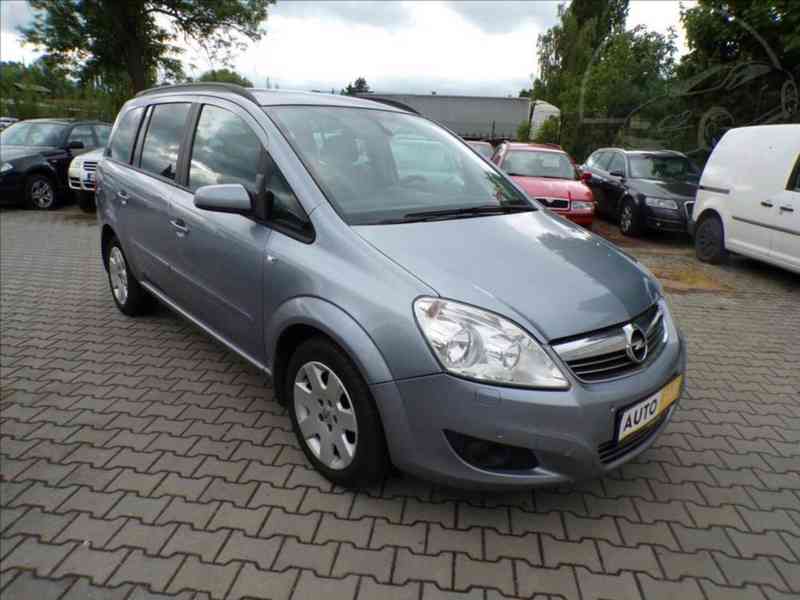 Opel Zafira 1,6 Turbo 110kW 7.MÍST,TAŽNÉ ZAŘ. - foto 1