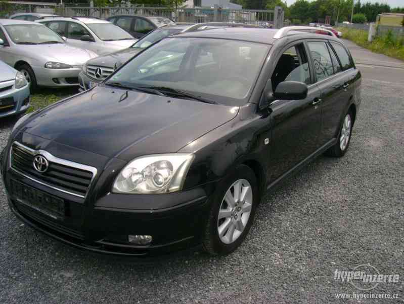 Toyota Avensis Kombi 1.8 Executive - foto 9