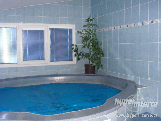 Pronájem chalupy s vnitřním vířivým bazénem, saunou, 6 osob - foto 5