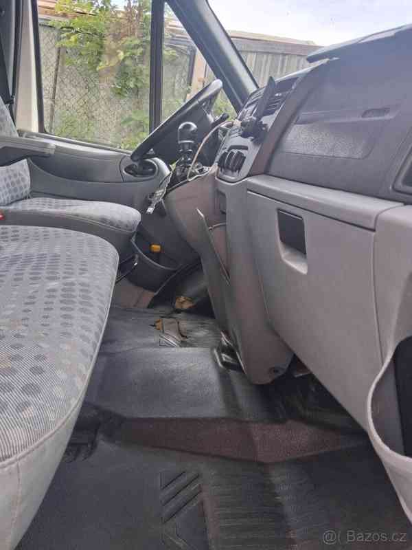 Ford Transit 2,2   300 L - foto 12