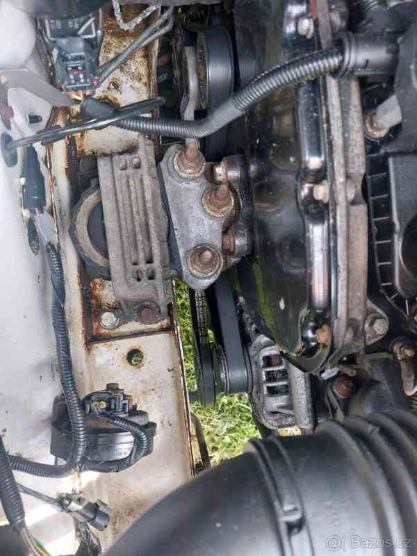 Ford Transit 2,2   300 L - foto 17