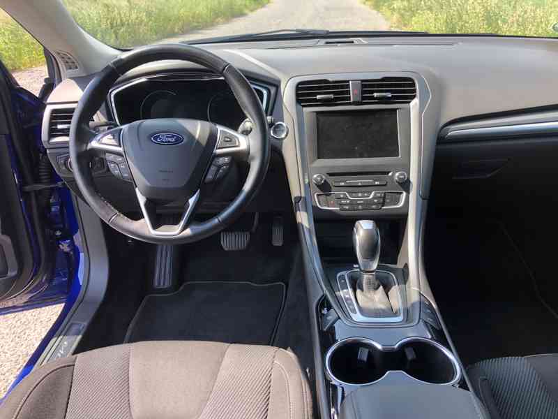 Ford Mondeo V. 2,0 TDCi 110KW Navigace, parkov. as. - foto 10